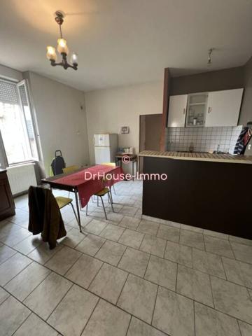 Immeuble à vendre de 264 m²