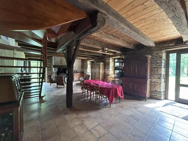 Vente Maison 7 pièces 235 m2 à Loudéac
