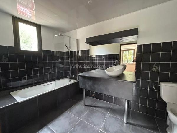 Vente Maison 7 pièces 235 m2 à Loudéac