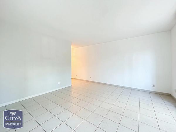 Appartement à vendre 2 pièces 49.7m² Villemoustaussou (11620)
