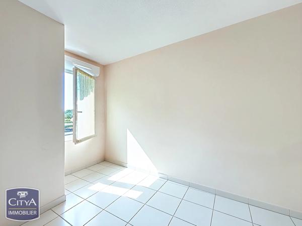 Appartement à vendre 2 pièces 49.7m² Villemoustaussou (11620)