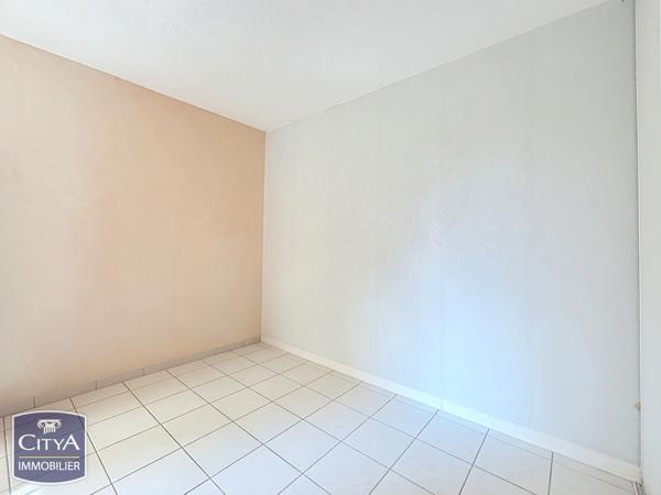 Appartement à vendre 2 pièces 49.7m² Villemoustaussou (11620)