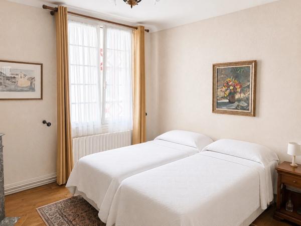 Bayonne Saint-Esprit – Duplex de caractère avec grand garage et stationnement privatif