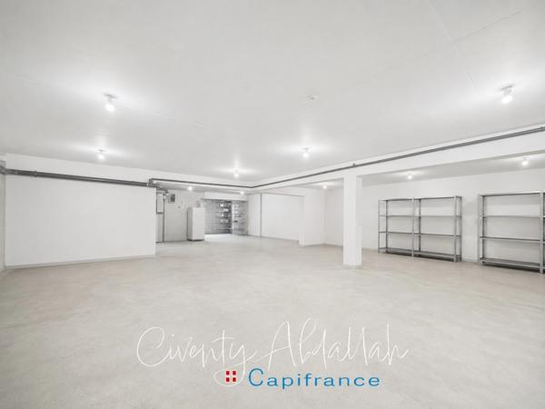 VILLA CONTEMPORAINE D'EXCEPTION – 192 m² DE PLAIN-PIED AVEC PISCINE - en limite de Gilly sur Isère (73)