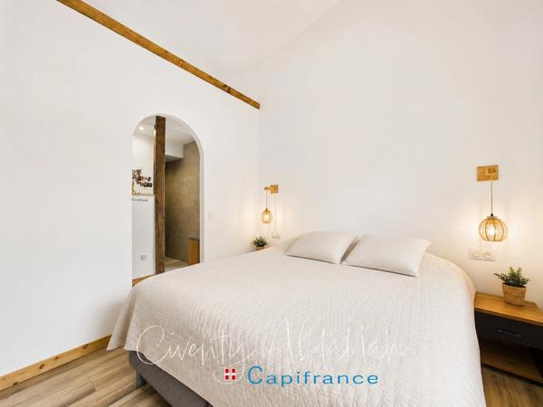 VILLA CONTEMPORAINE D'EXCEPTION – 192 m² DE PLAIN-PIED AVEC PISCINE - en limite de Gilly sur Isère (73)