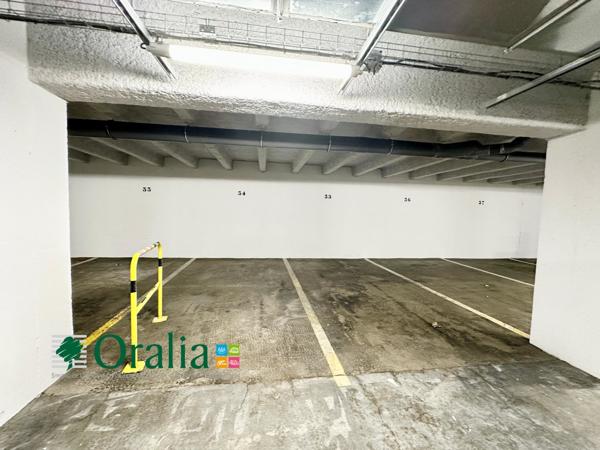 Parking · Location Bordeaux (33000)
