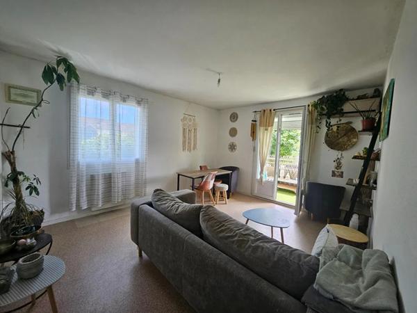 Appartement à louer à Certines (01240)