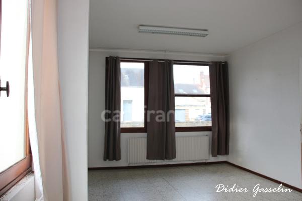 Local/bureau à vendre NOGENT LE ROTROU (28)
