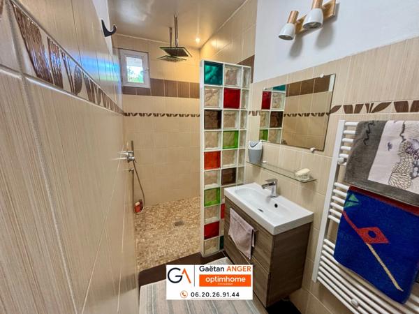Maison familiale en pierre 184m2 de plain-pied