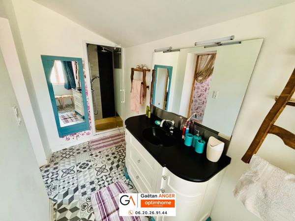 Maison familiale en pierre 184m2 de plain-pied