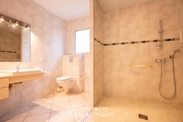 Maison lumineuse de plain-pied avec 3 chambres