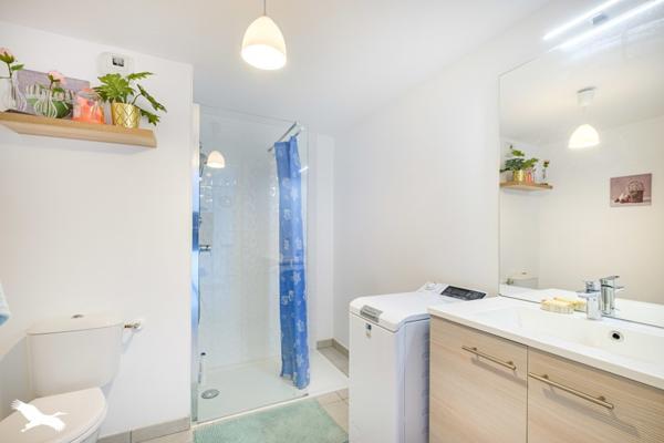 Appartement à vendre |  Vénissieux |  2 pièces | 35 m²