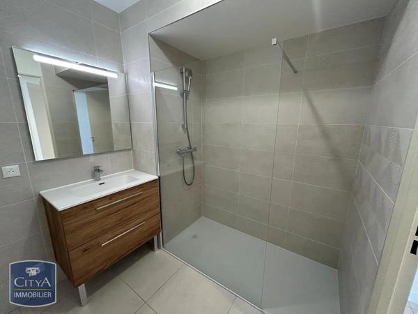 Appartement à louer 3 pièces 60.5m² Annecy (74000)