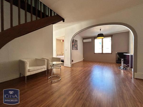 Appartement à louer 4 pièces 87.61m² Villefranche-sur-Saône (69400)