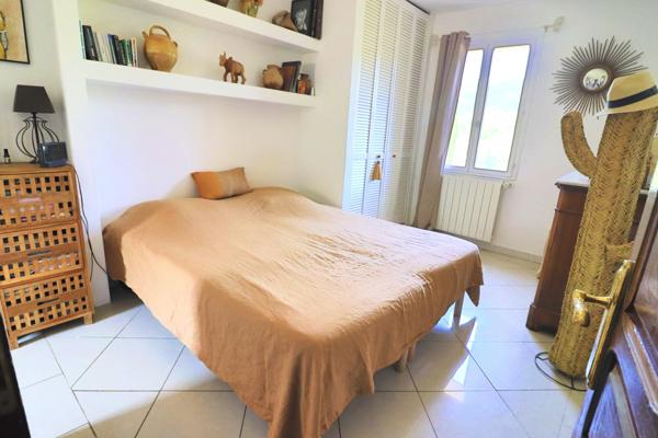 Cotignac: maison T5 de 165m2 sur terrain 1500m2