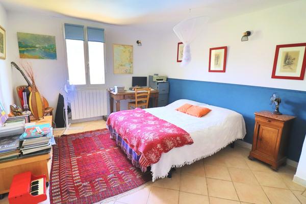 Cotignac: maison T5 de 165m2 sur terrain 1500m2