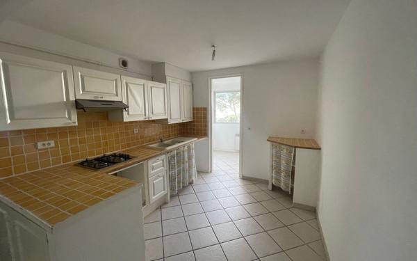 Appartement à vendre    3 pièces • 70 m2 La Seyne-sur-Mer