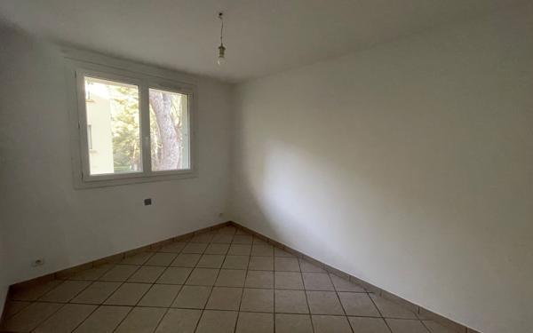 Appartement à vendre    3 pièces • 70 m2 La Seyne-sur-Mer