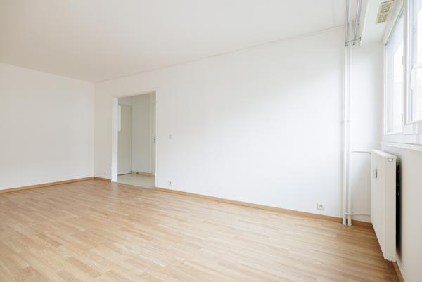 Paris (75019) Bassin de la Villette - 2 pièces de 50 m2 refait à neuf, une cave en sous-sol