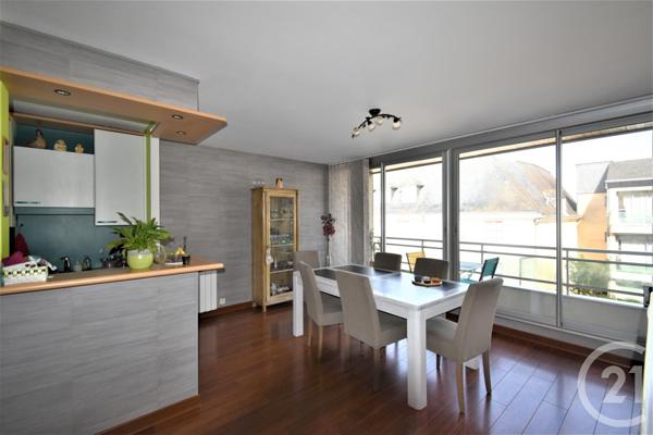Appartement T3 à vendre  3 pièces - 68 m2 LAVAL - 53