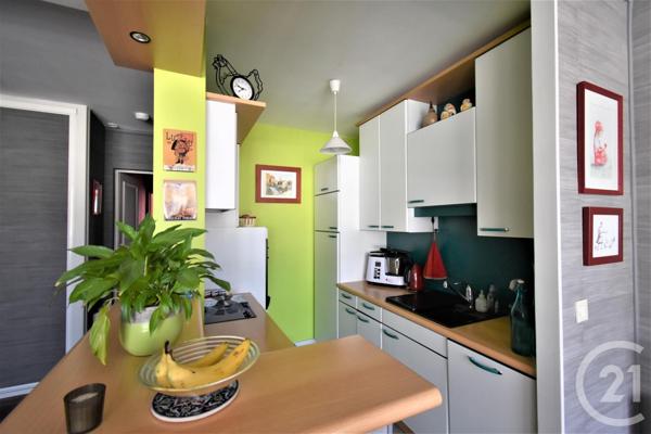 Appartement T3 à vendre  3 pièces - 68 m2 LAVAL - 53