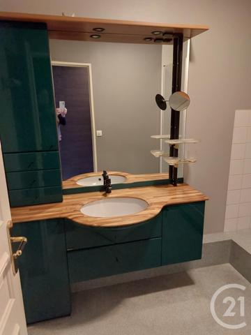 Appartement T3 à vendre  3 pièces - 68 m2 LAVAL - 53