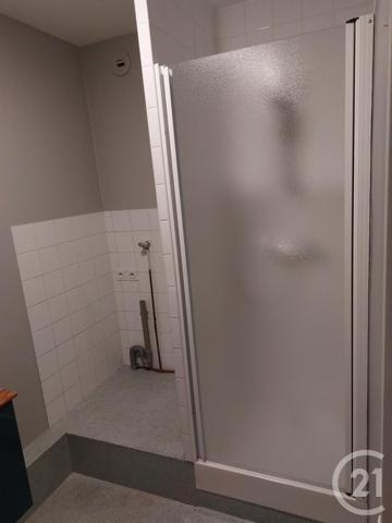 Appartement T3 à vendre  3 pièces - 68 m2 LAVAL - 53