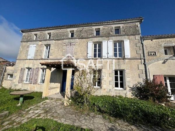 Maison Charentaise entre Aigre et Matha