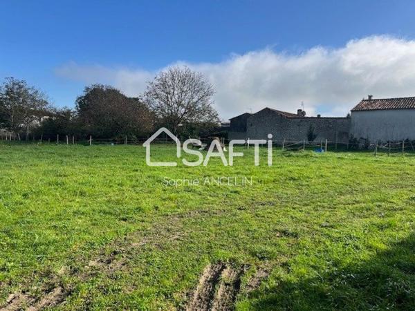 Maison Charentaise entre Aigre et Matha