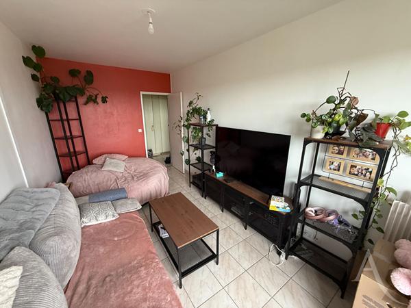 Appartement T2 avec balcon et place de parking