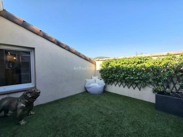 Vente                                                      Appartement
                        
                     5 pièces                      122 m2                     à Draguignan