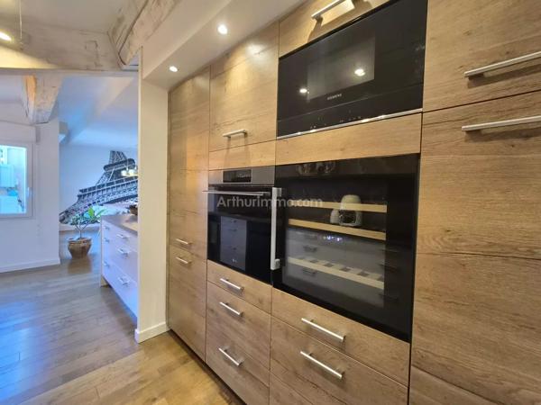 Vente                                                      Appartement
                        
                     5 pièces                      122 m2                     à Draguignan