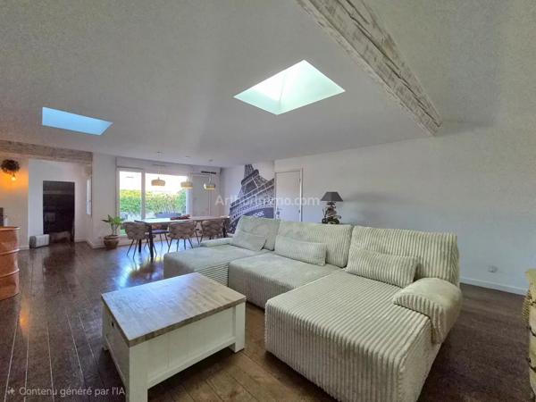 Vente                                                      Appartement
                        
                     5 pièces                      122 m2                     à Draguignan