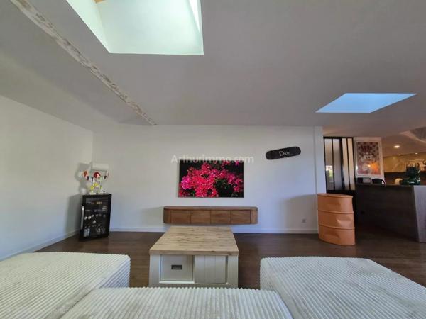 Vente                                                      Appartement
                        
                     5 pièces                      122 m2                     à Draguignan