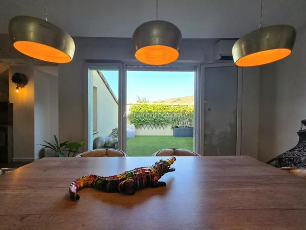 Vente                                                      Appartement
                        
                     5 pièces                      122 m2                     à Draguignan