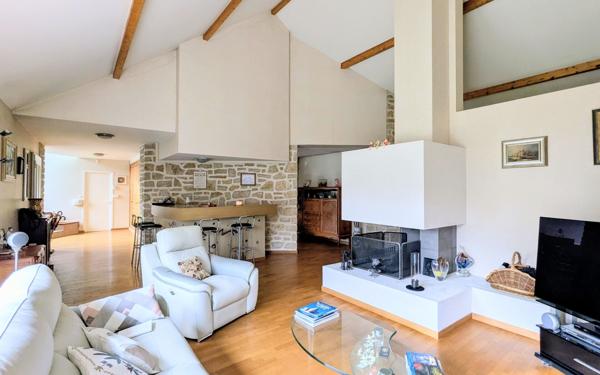 Maison à vendre    7 pièces • 196 m2 Lagny-sur-Marne