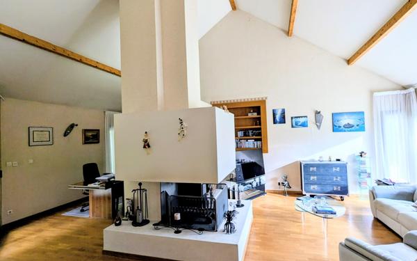 Maison à vendre    7 pièces • 196 m2 Lagny-sur-Marne