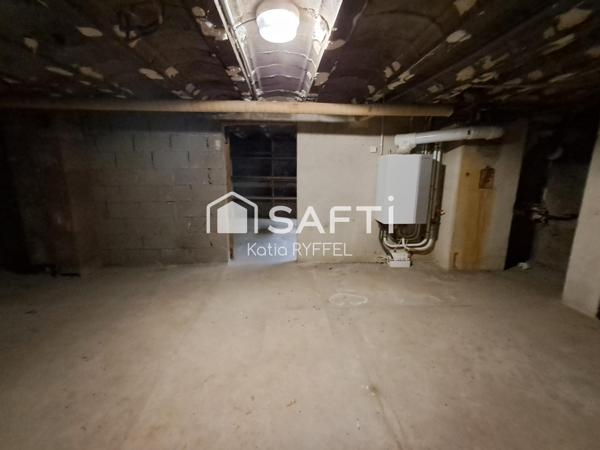 garage, terrain de 905 m², grand volume, 193 m² habitable, grande pièce à vivre