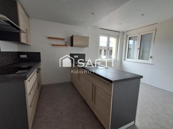 garage, terrain de 905 m², grand volume, 193 m² habitable, grande pièce à vivre