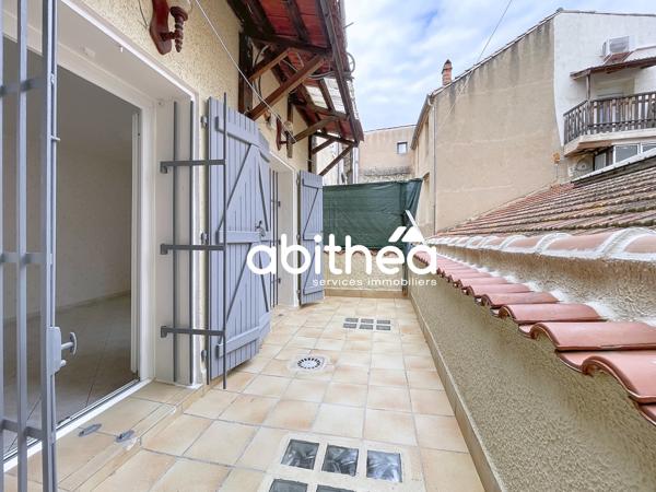 MAISON DE VILLE AGENCÉ TYPE IMMEUBLE R+2 - GARAGE ET TERRASSE - CENTRE VILLE DE BEZIERS