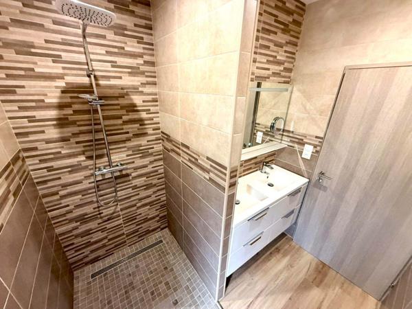 Villa T5 plain-pied 4 faces – Parcelle piscinable