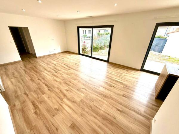 Villa T5 plain-pied 4 faces – Parcelle piscinable