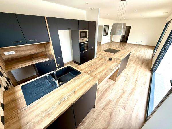 Villa T5 plain-pied 4 faces – Parcelle piscinable