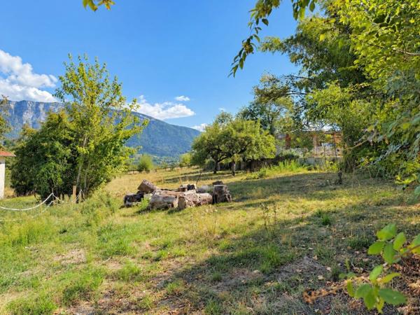 DULLIN (73610) : Terrain de 578 m², non viabilisé