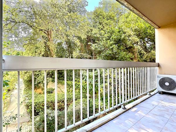 Appartement 4 pièce(s) 86.25 m2 avec balcon