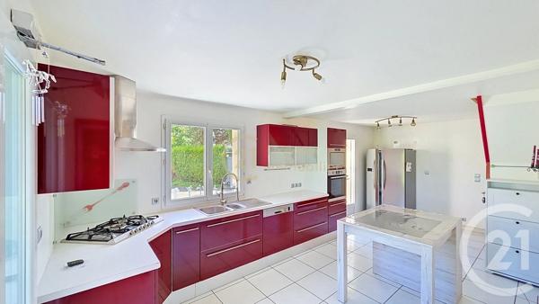 Maison à vendre  6 pièces - 155 m 2   BRUZ  - 35