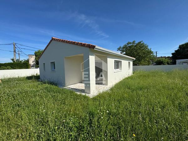 Maison individuelle de plain-pied saint Seurin Montpon menesterol 5 pièce(s) 96 m2