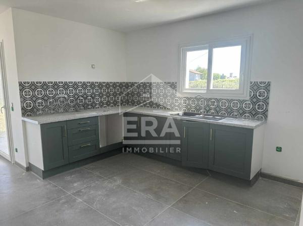 Maison individuelle de plain-pied saint Seurin Montpon menesterol 5 pièce(s) 96 m2