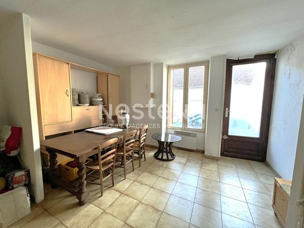 MAISON DE VILLE DE 74M² 2 CHAMBRES ET 1 BUREAU PROCHE DES COMMODITÉS CHABRIS (INDRE 36)