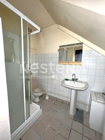 MAISON DE VILLE DE 74M² 2 CHAMBRES ET 1 BUREAU PROCHE DES COMMODITÉS CHABRIS (INDRE 36)